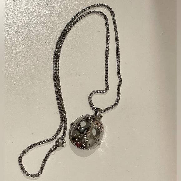 ‼️$7‼️ Horror Themed Jason Mask Pendant Necklace - Stainless Steel Halloween - Picture 8 of 9